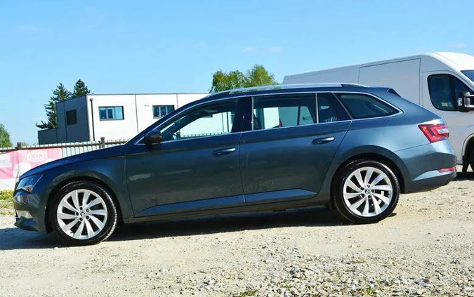 Skoda Superb cena 84900 przebieg: 178000, rok produkcji 2019 z Kutno małe 781